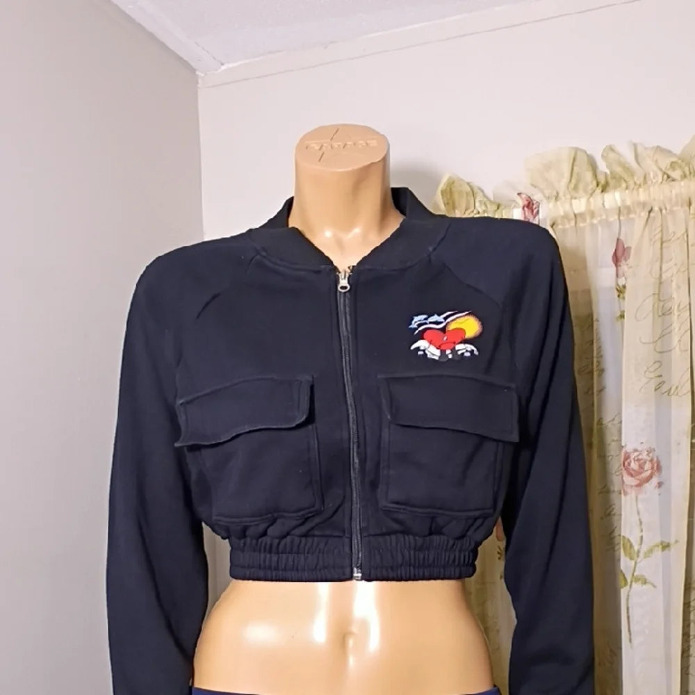Black Cropped Jacket with With A Heart Sticker‎ Size S